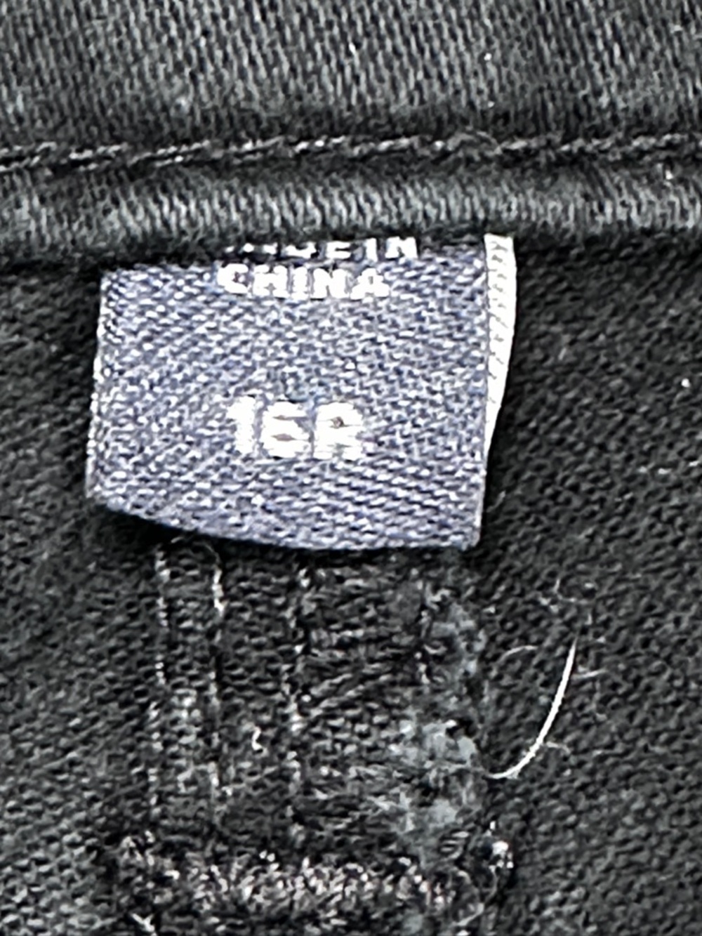 Gap black nice weight stretchy capris, mom core, Summer size 16R - Picture 5 of 6